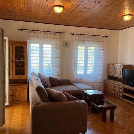 Apartmani Luka Zrnovo 외부 사진