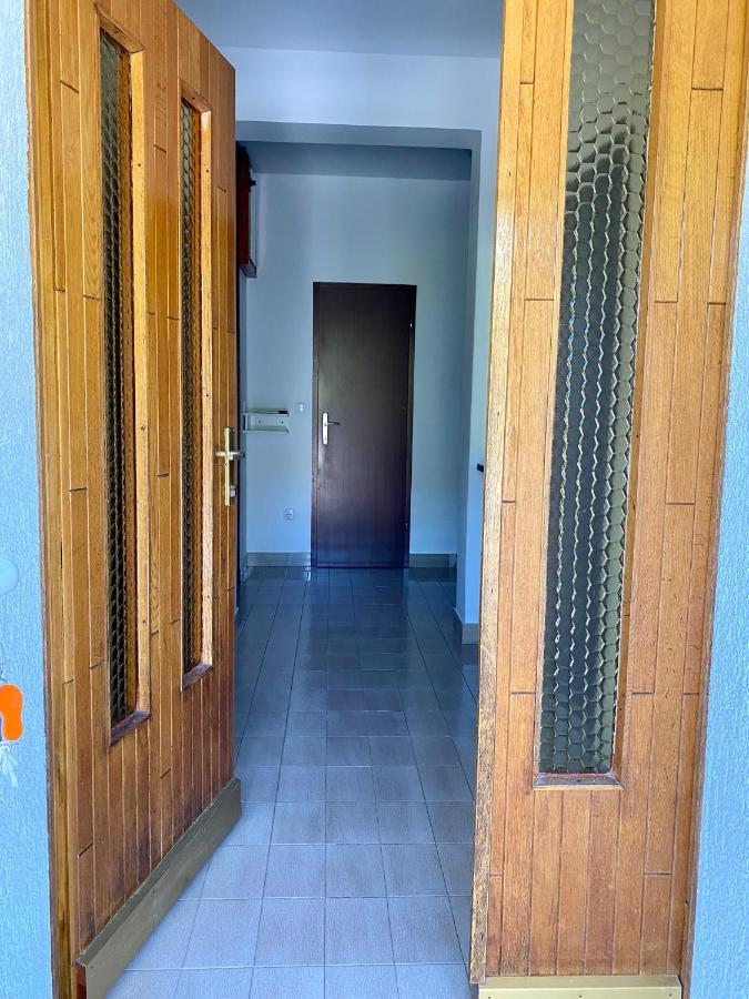 Apartmani Luka Zrnovo 외부 사진
